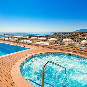 4* Hotell Senator