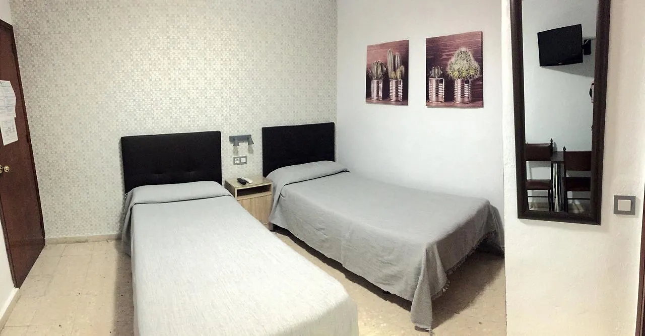 Hostal La Pilarica Марбелья Гостевой дом