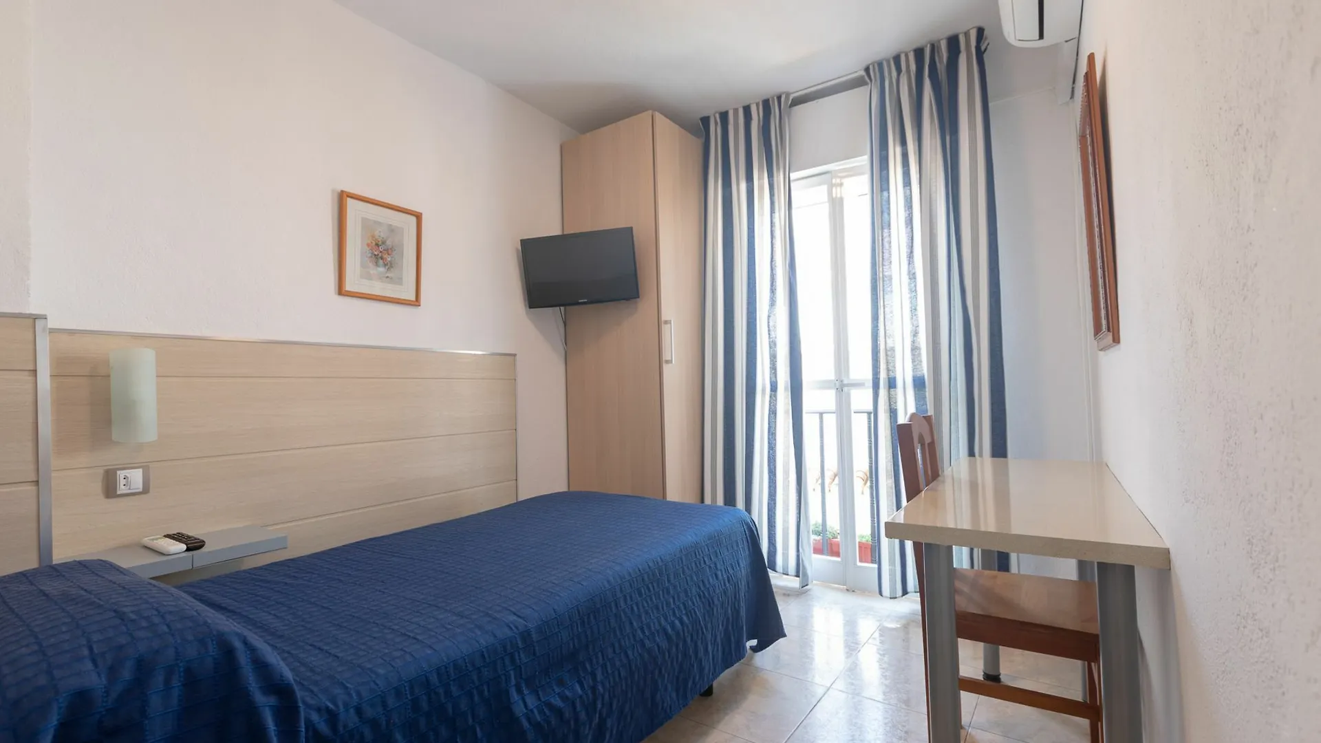 Hostal La Pilarica Marbella 0*,